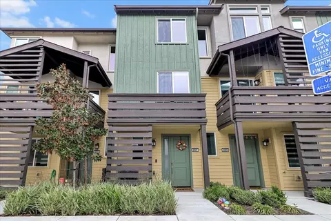 2027 Joshua Tree Cir, Milpitas, CA 95035