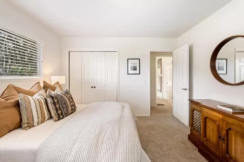 Bedroom - 6970 Lakeview Dr, Salinas, CA 93907 photo 4 of 7
