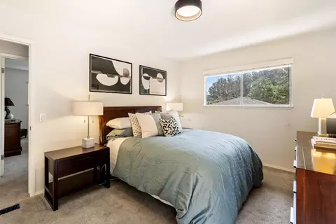 Bedroom - 6970 Lakeview Dr, Salinas, CA 93907 photo 5 of 7