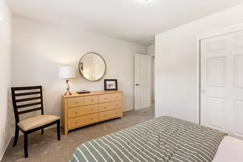 Bedroom - 6970 Lakeview Dr, Salinas, CA 93907 photo 2 of 7