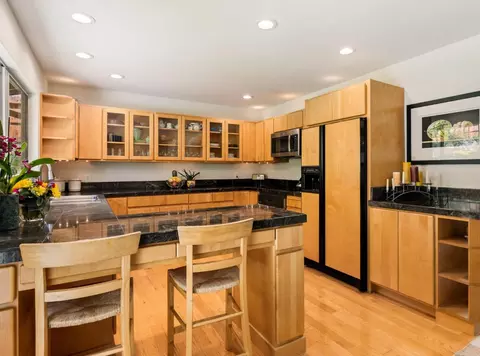Kitchen - 6970 Lakeview Dr, Salinas, CA 93907 photo 2 of 5