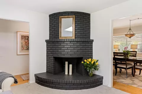 Living - 6970 Lakeview Dr, Salinas, CA 93907 photo 6 of 6