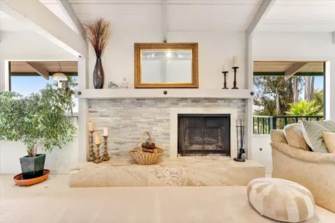 Living - 5410 Baffy Ct, Soquel, CA 95073 photo 4 of 6