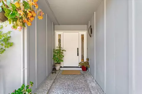 Entry Way - 5410 Baffy Ct, Soquel, CA 95073 photo 1 of 3
