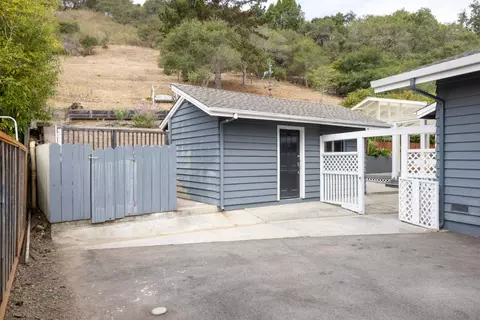 Exterior - 4065 Cornwell Rd, Soquel, CA 95073 photo 16 of 22