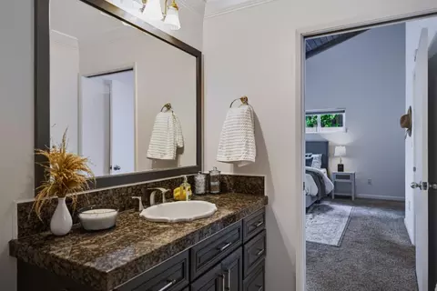 Bath - 4065 Cornwell Rd, Soquel, CA 95073 photo 2 of 6