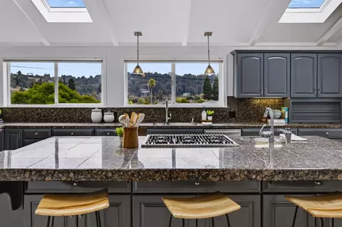 Kitchen - 4065 Cornwell Rd, Soquel, CA 95073 photo 5 of 8