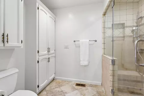 Bath - 772 Helen Dr, Hollister, CA 95023 photo 2 of 3