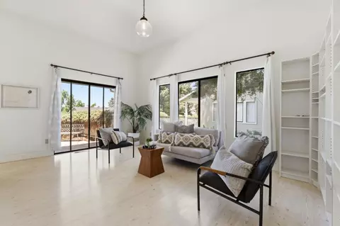 Living - 772 Helen Dr, Hollister, CA 95023 photo 3 of 6