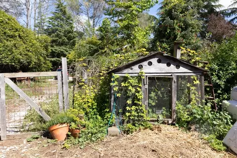 Exterior - 6060 Freedom Blvd, Aptos, CA 95003 photo 6 of 9