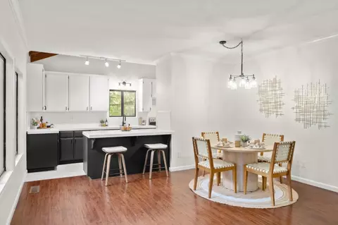 Dining - 5904 Oak Ave, Carmichael, CA 95608 photo 2 of 2