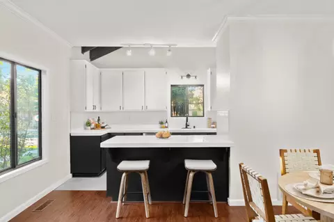 Kitchen - 5904 Oak Ave, Carmichael, CA 95608 photo 1 of 4