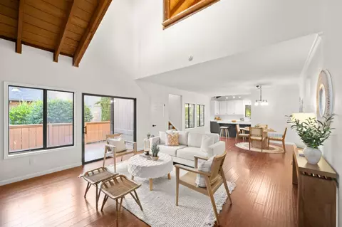 5904 Oak Ave, Carmichael, CA 95608