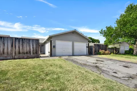 3540 Brookdale Dr, Santa Clara, CA 95051