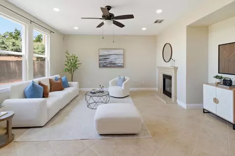 Living - 370 Klein Ave, Vallejo, CA 94592 photo 7 of 7