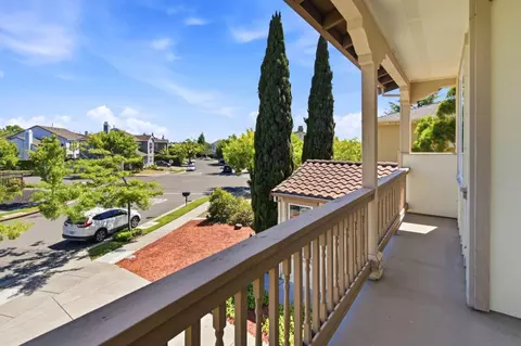 Exterior - 370 Klein Ave, Vallejo, CA 94592 photo 4 of 6