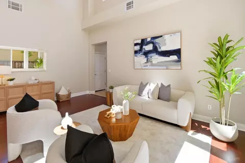 Living - 370 Klein Ave, Vallejo, CA 94592 photo 2 of 7