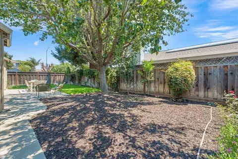 Exterior - 1050 Violet Way, Gilroy, CA 95020 photo 11 of 12