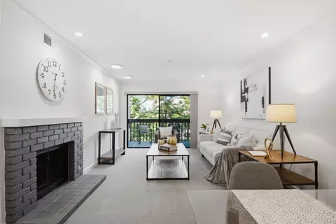 226 W Edith Ave 33, Los Altos, CA 94022