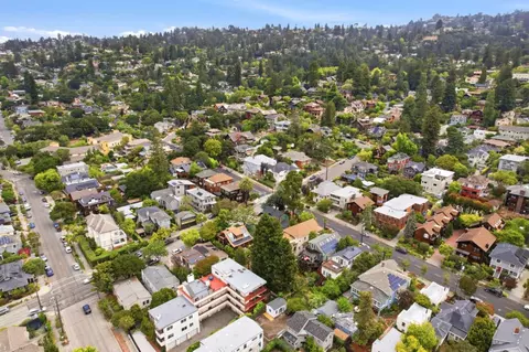 View/Area - 1409 Oxford St 5, Berkeley, CA 94709 photo 3 of 4