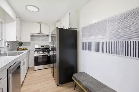 Kitchen - 1409 Oxford St 5, Berkeley, CA 94709 photo 1 of 3