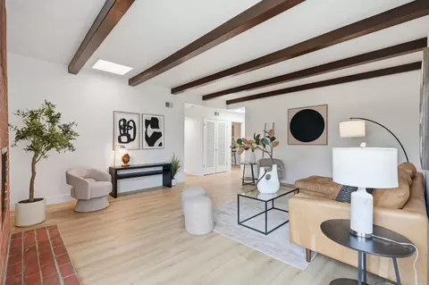 Living - 1409 Oxford St 5, Berkeley, CA 94709 photo 4 of 4