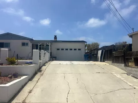 3015 Gary Cir, Marina, CA 93933