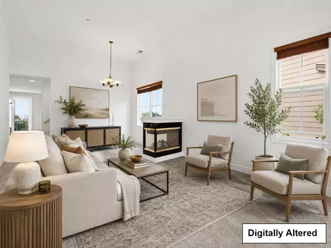 Living - 522 Seacliff Pl, Richmond, CA 94801 photo 2 of 4
