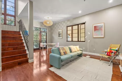 244 View St, Mountain View, CA 94041