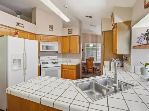 Kitchen - 231 Breezewalk Dr, Vallejo, CA 94591 photo 1 of 5