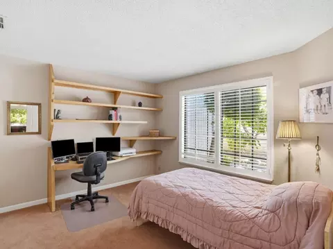Bedroom - 231 Breezewalk Dr, Vallejo, CA 94591 photo 1 of 10