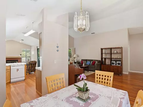 Dining - 231 Breezewalk Dr, Vallejo, CA 94591 photo 3 of 3