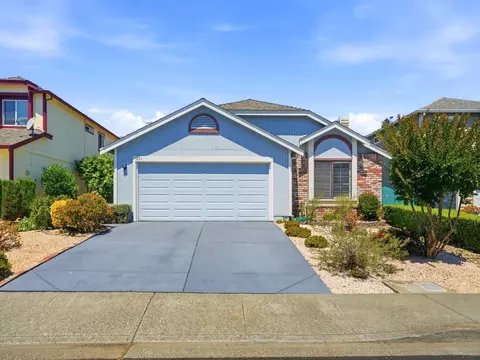 231 Breezewalk Dr, Vallejo, CA 94591