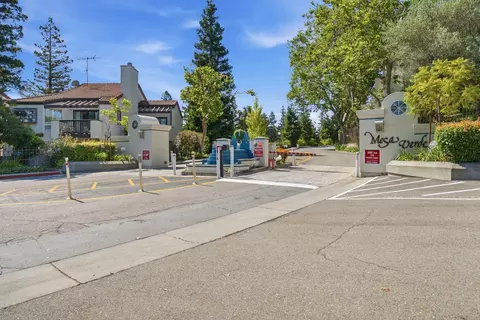 21062 Gary Dr 102, Hayward, CA 94546