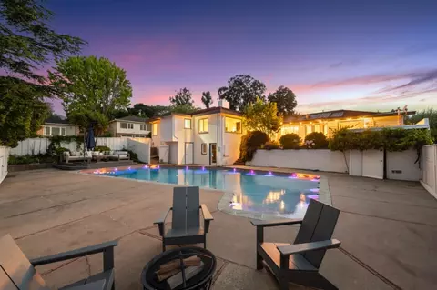 2550 Hayward Dr, Burlingame, CA 94010