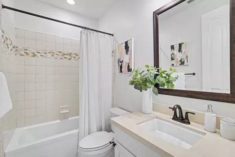 Bath - 1357 Merry Loop, Milpitas, CA 95035 photo 6 of 8
