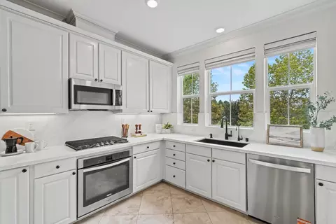 Kitchen - 1357 Merry Loop, Milpitas, CA 95035 photo 3 of 8