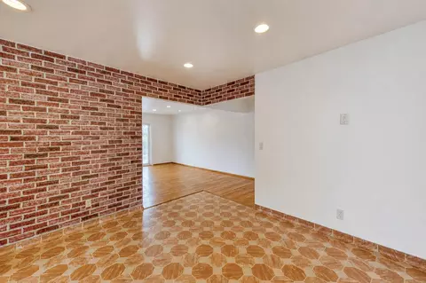 Living - 476 Larson Ct, Marina, CA 93933 photo 5 of 7