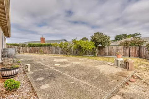 Exterior - 476 Larson Ct, Marina, CA 93933 photo 4 of 8