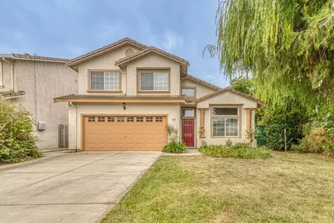 1185 Raven Ct, Salinas, CA 93905