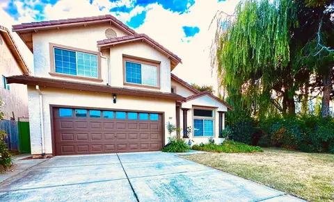 1185 Raven Ct, Salinas, CA 93905