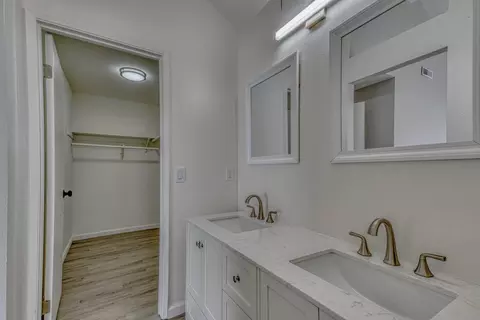 Bath - 1920 Constitution Blvd 24, Salinas, CA 93905 photo 4 of 4