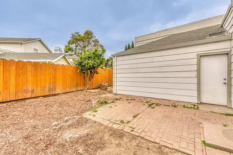 Exterior - 1920 Constitution Blvd 24, Salinas, CA 93905 photo 4 of 9