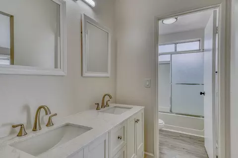 Bath - 1920 Constitution Blvd 24, Salinas, CA 93905 photo 2 of 4