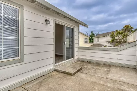 Exterior - 1920 Constitution Blvd 24, Salinas, CA 93905 photo 7 of 9