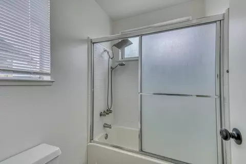 Bath - 1920 Constitution Blvd 24, Salinas, CA 93905 photo 3 of 4
