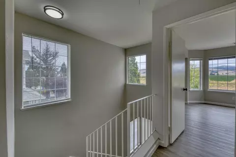 Entry Way - 1920 Constitution Blvd 24, Salinas, CA 93905 photo 3 of 4