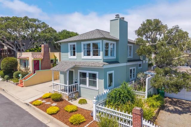 216 2nd St, Pacific Grove, CA 93950