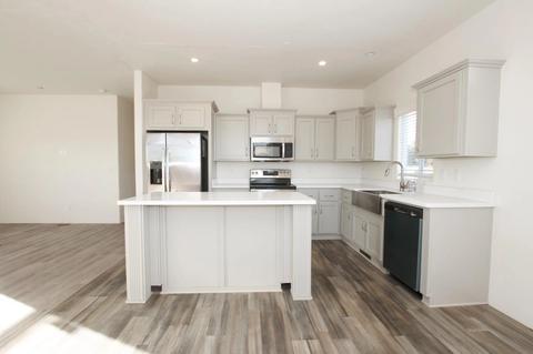 2055 Rucker Ave, Gilroy, CA 95020 photo 3