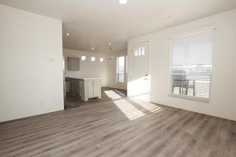 2055 Rucker Ave, Gilroy, CA 95020 photo 4